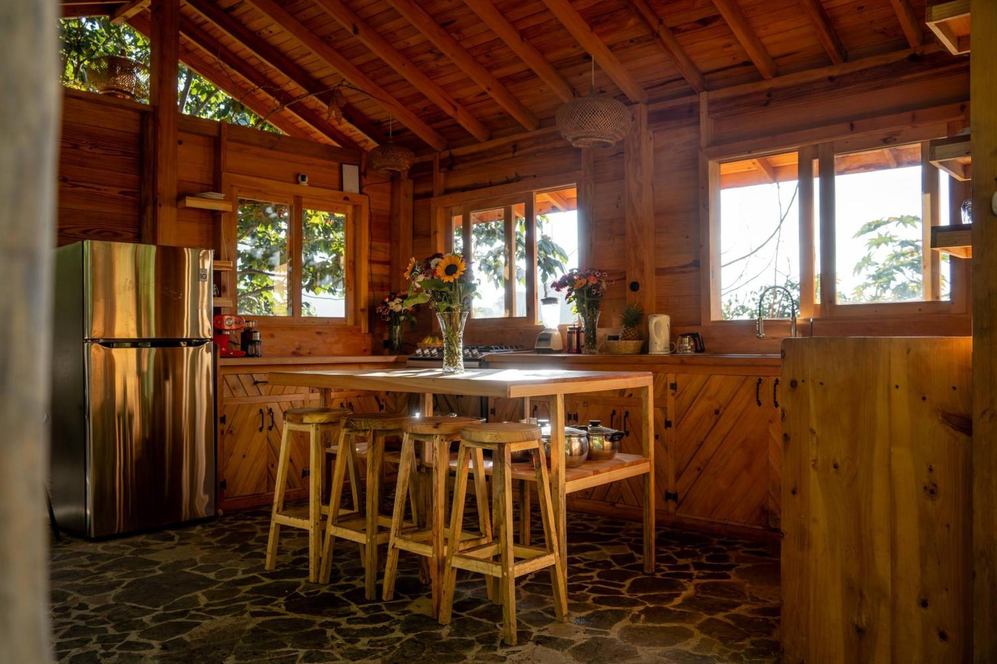 Fuego Atitlan Eco-Hotel 圣马科斯拉拉古纳 外观 照片